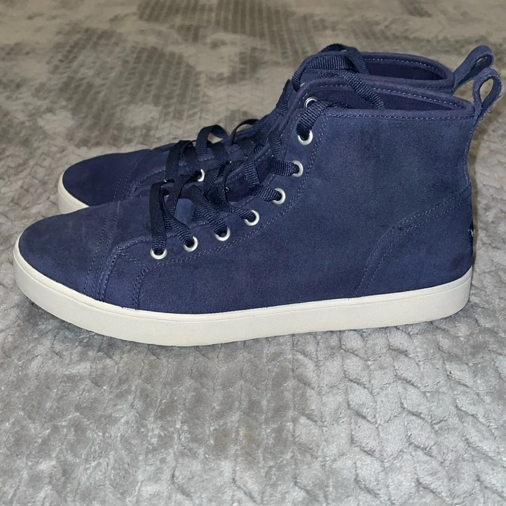 Koolaburra by UGG W Kellen High Top Suede Sneakers. EU Size 42/US Size‎ 11